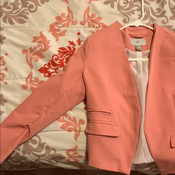 H&M Blazer - Picture 2 of 5
